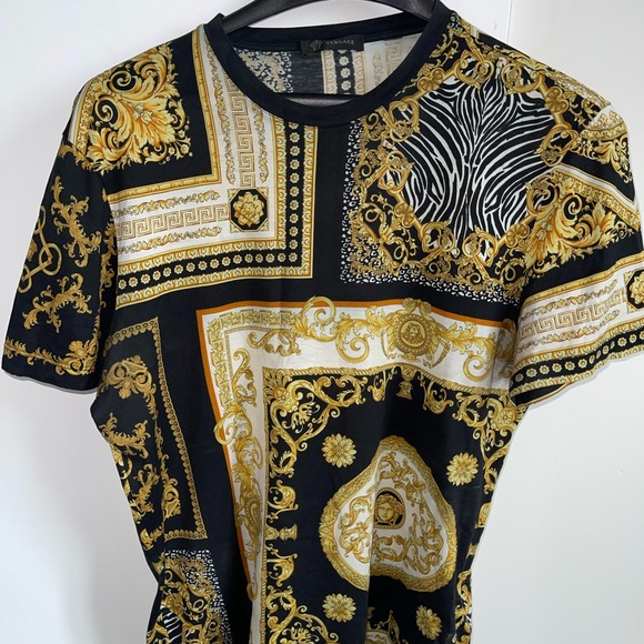 Versace shirt - Picture 1 of 4
